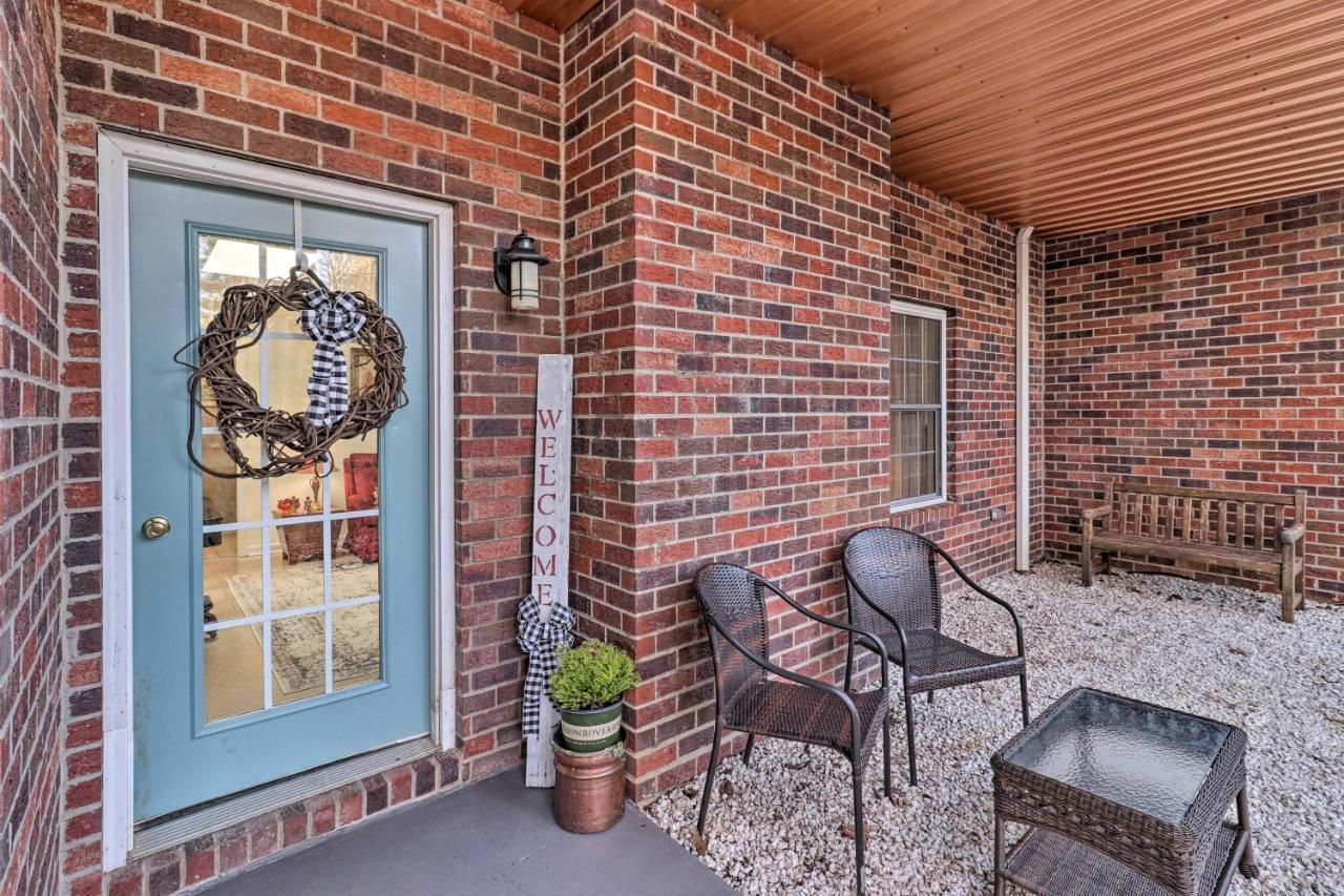 Private Hendersonville Hideaway With Fire Pit! ภายนอก รูปภาพ